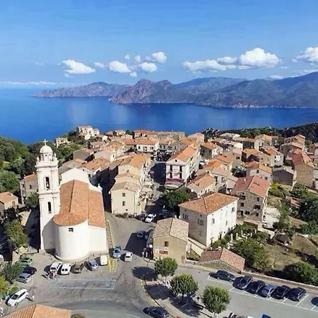 Dans Maison De Village * بيانا