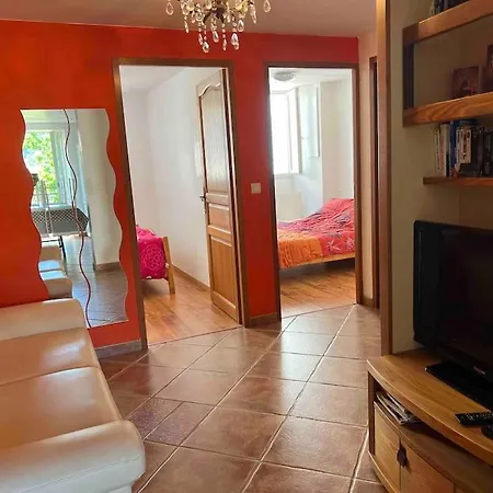 Dans Maison De Village شقة